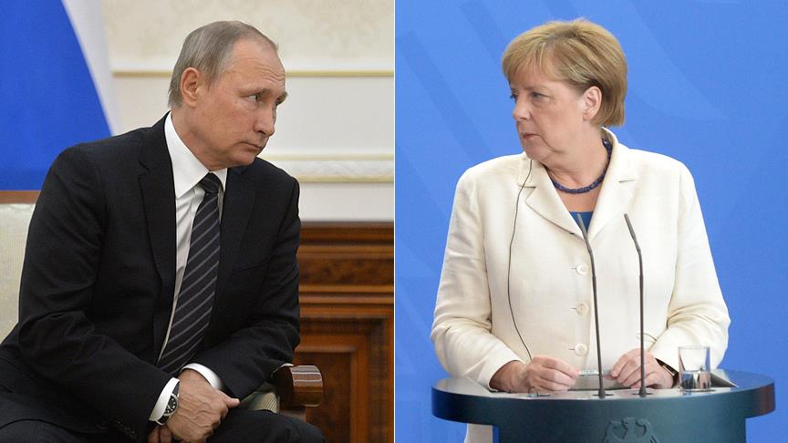 Putin ve Merkel telefonda ne görüştü?